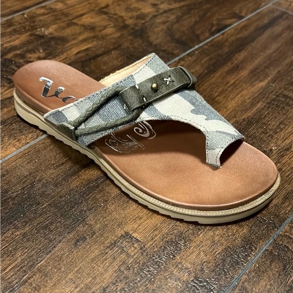 Very G jagged camo sandals - Picture 4 of 4